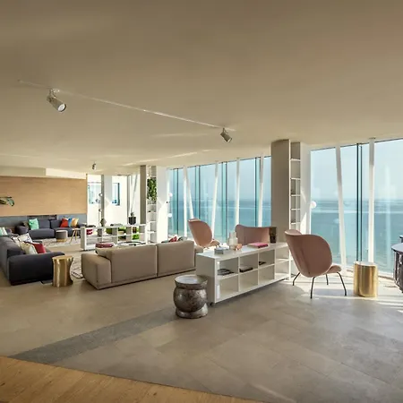 Hotel Charlie In Pesaro