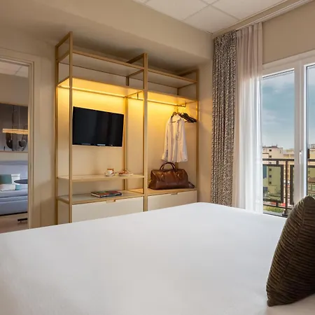 Charlie In Hotell