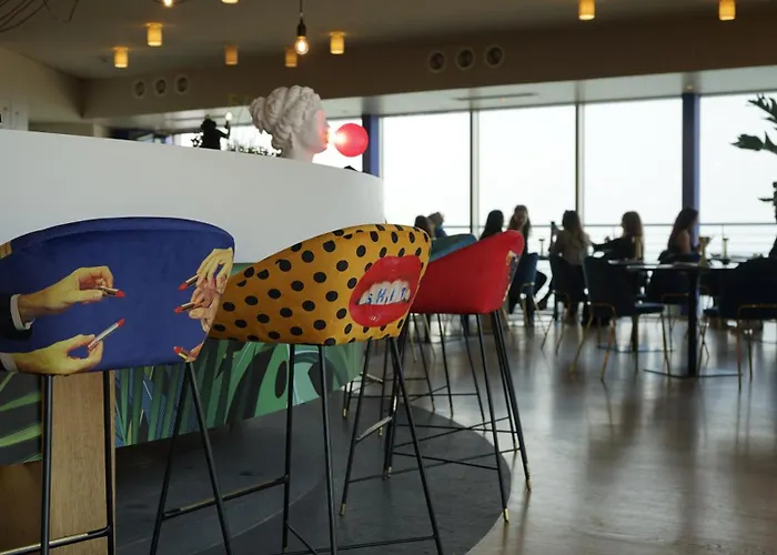 Uappala Cruiser Hotel 4*