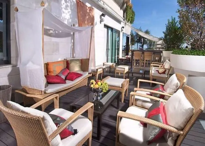 Uappala Cruiser Hotel