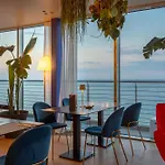 Hotel Charlie In Pésaro