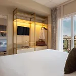 Charlie In Hotel