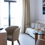 Charlie In Hotel