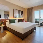Hotel Charlie In Pesaro
