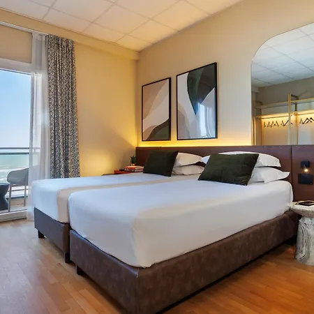 Otel Charlie In