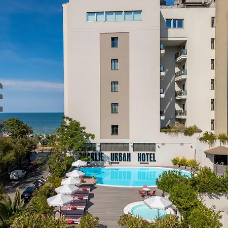 Hotel Charlie In Pesaro 4*