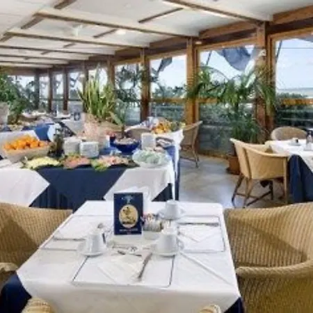 Hotel Uappala Cruiser 4*
