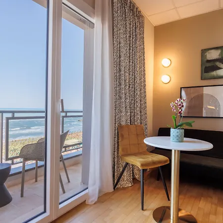 Charlie In Pesaro Hotel 4*