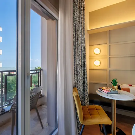 Charlie In Pesaro Hotel 4*