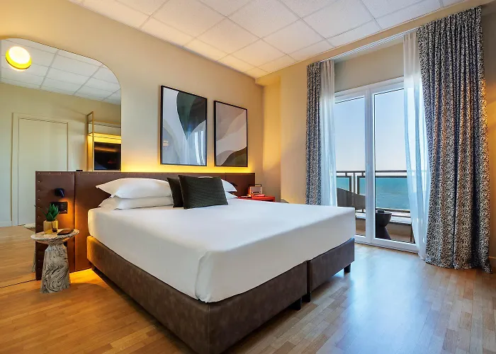 Hotel Uappala Cruiser 4*